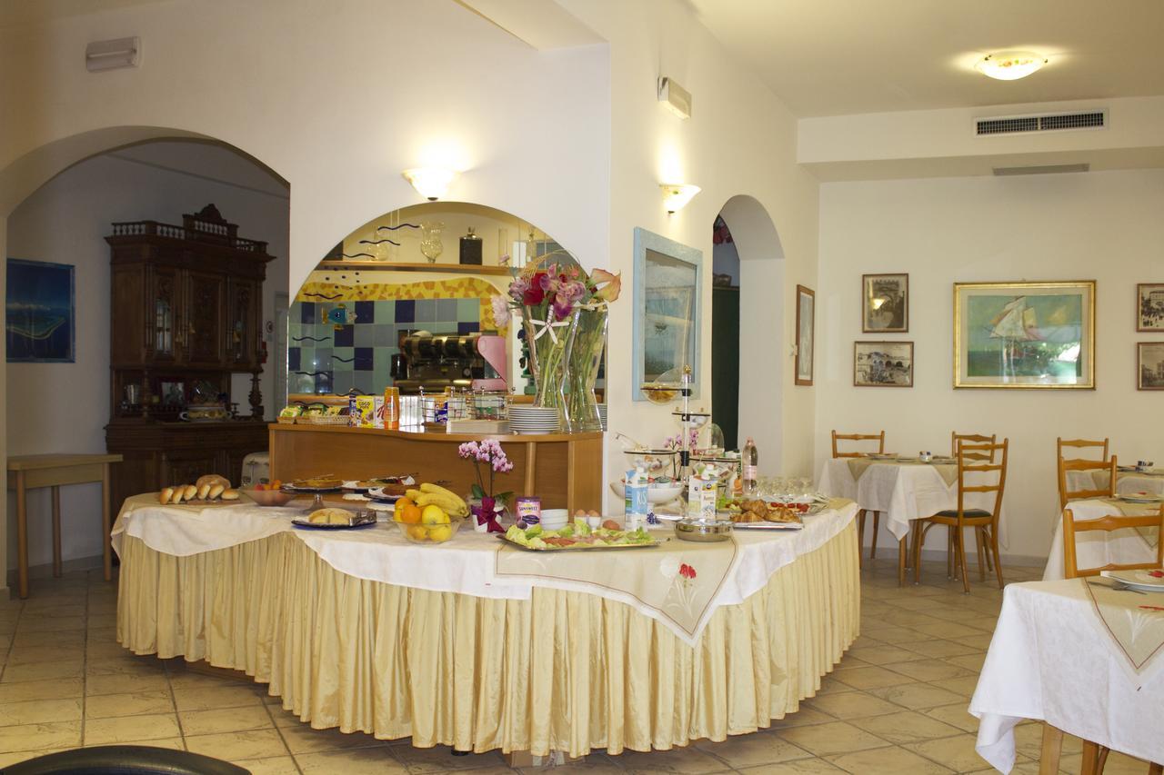 Hotel Residence Charles Римини Экстерьер фото