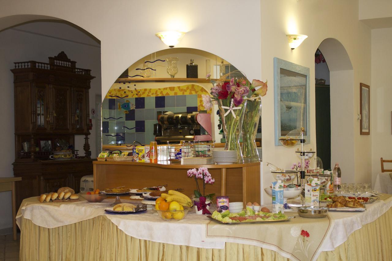 Hotel Residence Charles Римини Экстерьер фото